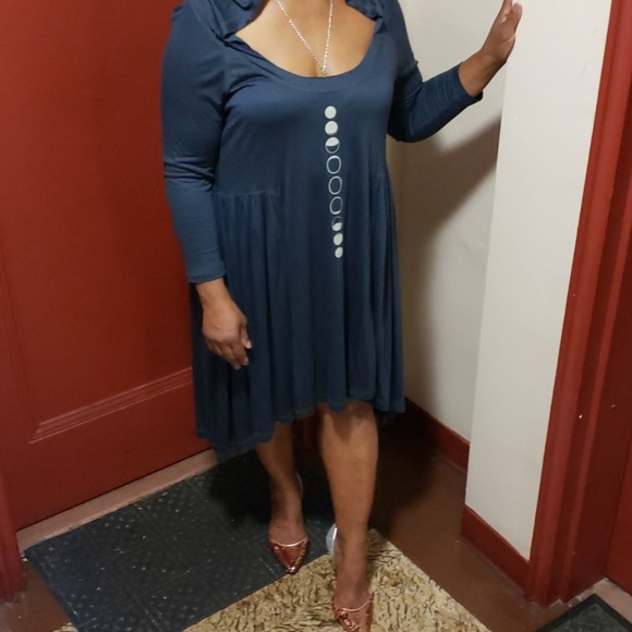 The Pyramid Collection Dresses & Skirts - The Pyramid Collection Navy Blue  Dress Size M